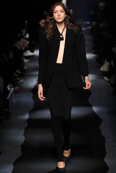 Look 4